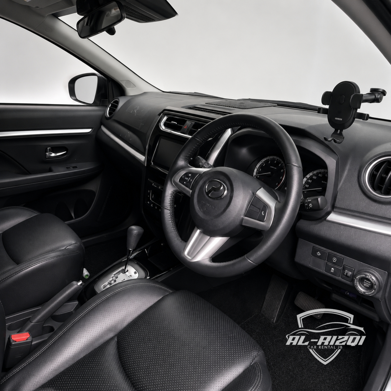 Front Cabin Space