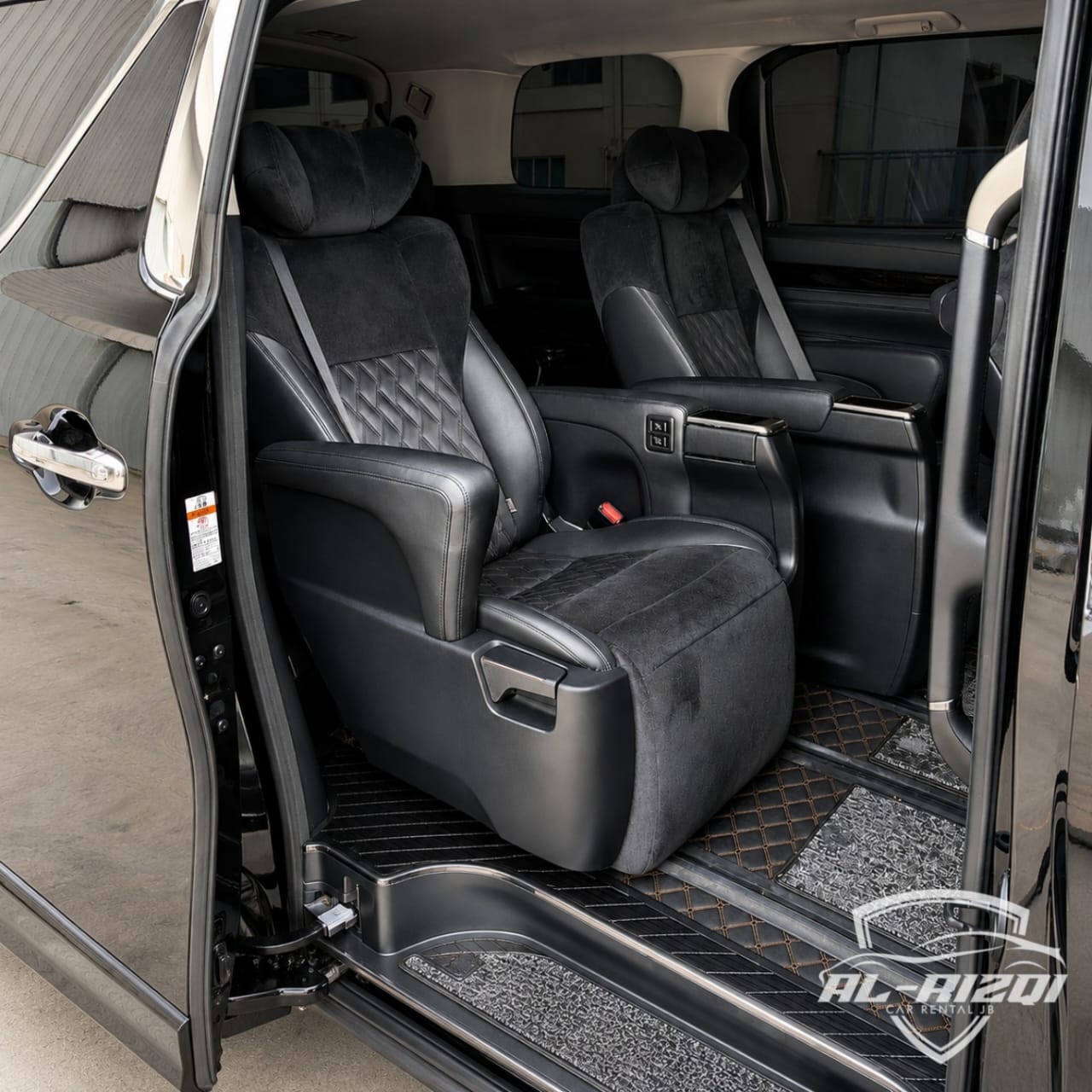 Luxury Pilot Seats
